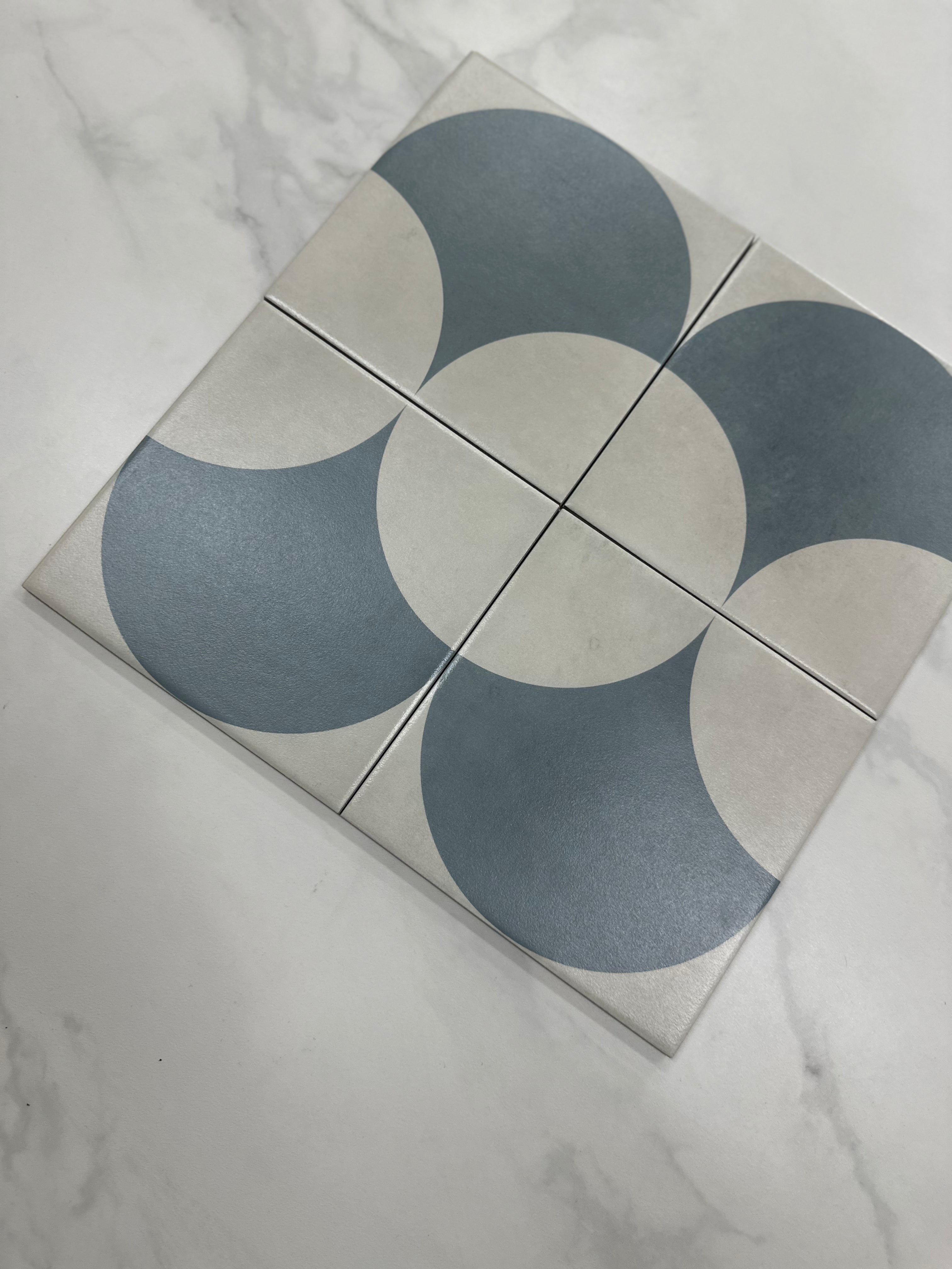 Lawson - Blue  20x20  Feature